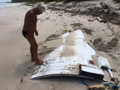 Pedazo de cohete ruso encontrado en Mahahual, Q. Roo